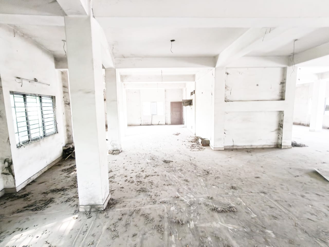 FLAT AVAILABLE FOR COMMERCIAL PURPOSE